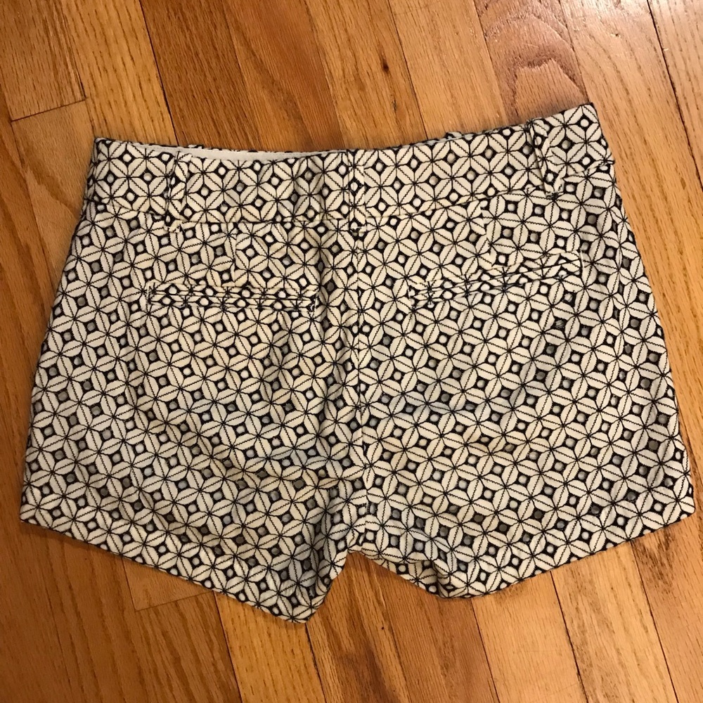 Shorts - Picture 2 of 3